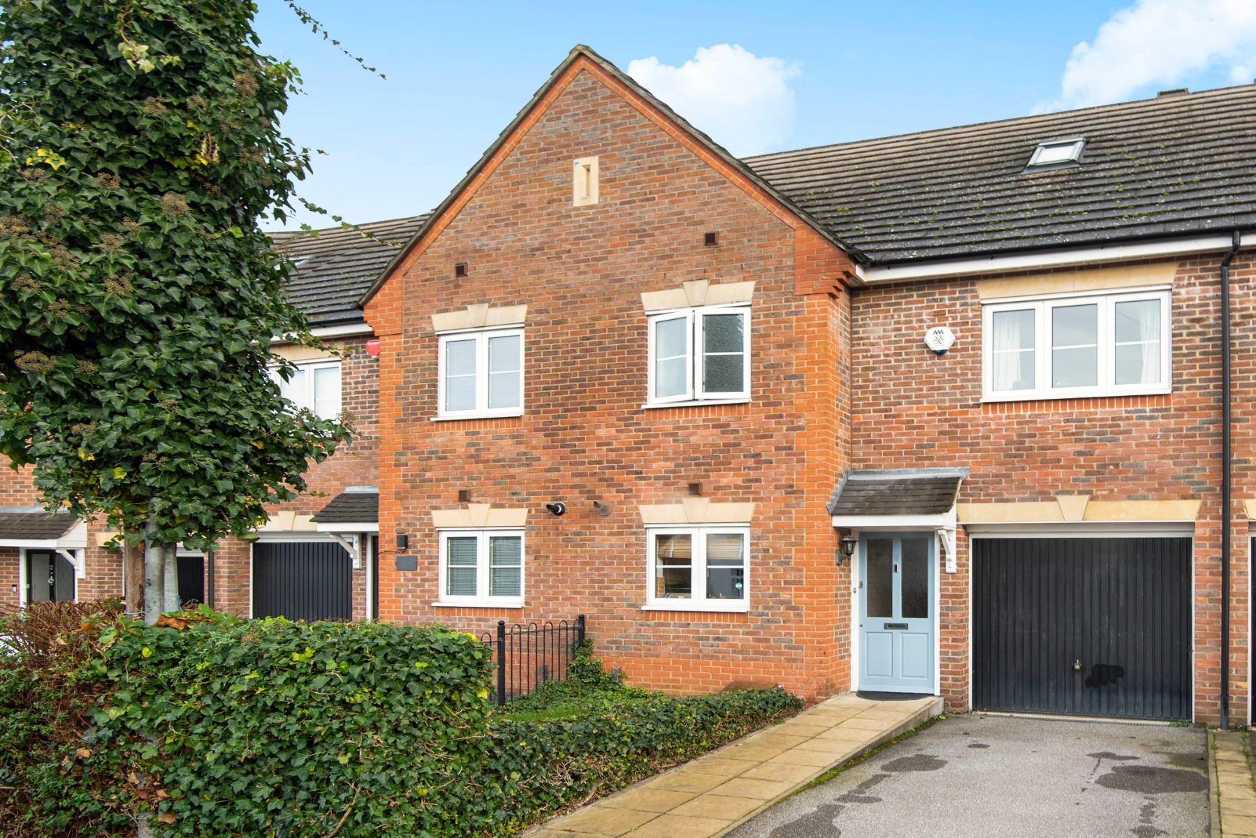 3 Bedroom Property For Sale in St Albans £640,000